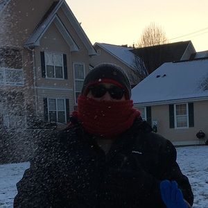 Meet your Posher, Carlos